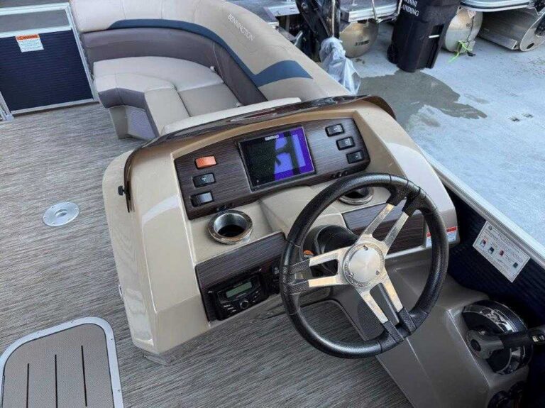 2022 Bennington 22SSRX - SPS US-ETWL4501H122 [photo 13]